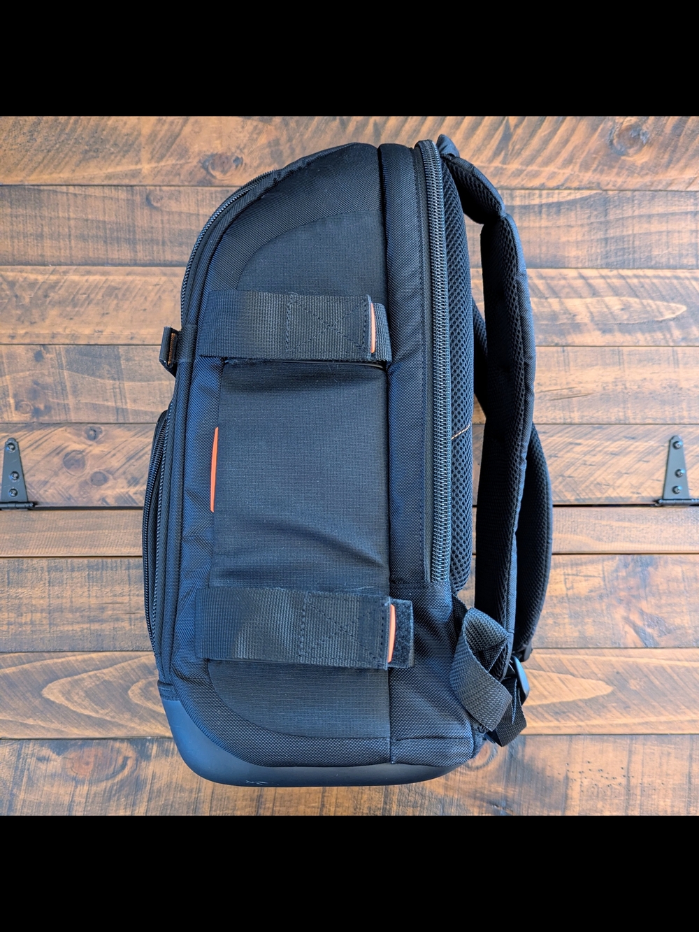 Case Logic SLRC-206 SLR Camera and 15.4-Inch Laptop Backpack -Black - Picture 2 of 16